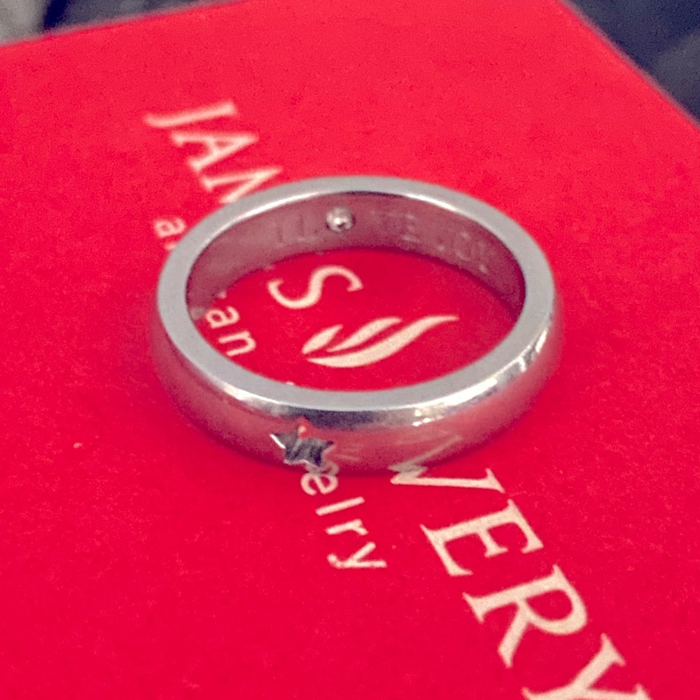 Size 6 .925 I love you star ring